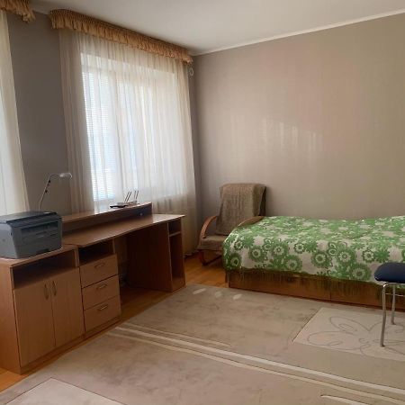 Bright Room Near International Exhibition Centre Kiev Ngoại thất bức ảnh