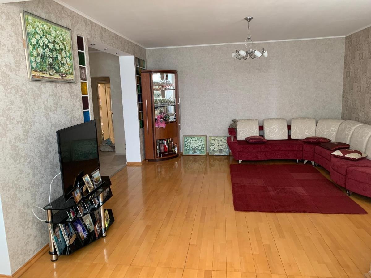 Bright Room Near International Exhibition Centre Kiev Ngoại thất bức ảnh